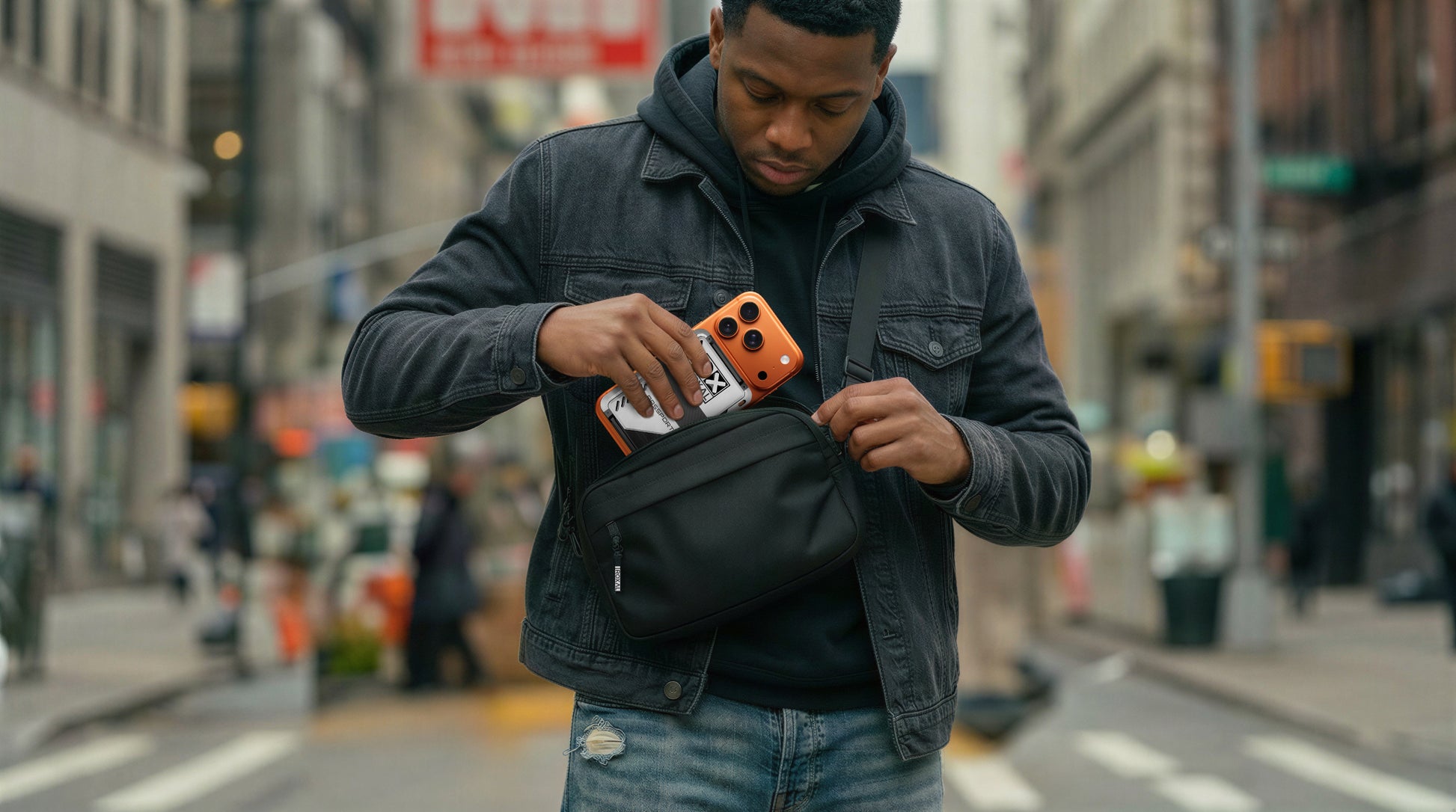 Roxal Passport Magnetic Wallet - Black